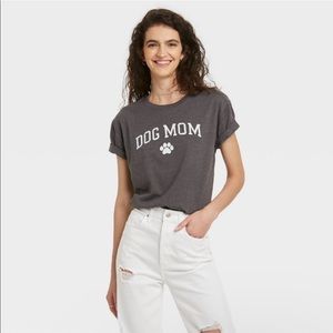 Dog mom t-shirt